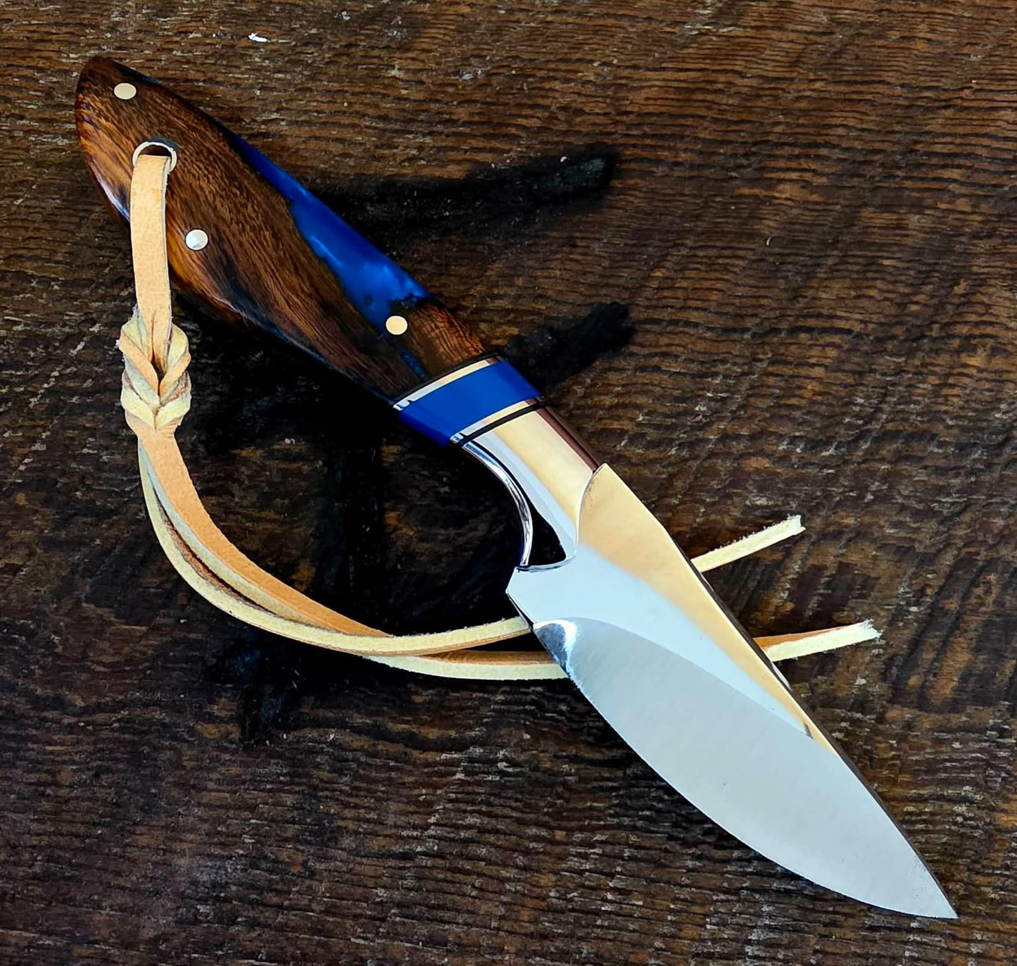 Handmade Tactical EDC Skinner – Unique Hybrid Wood Resin Grip & Polished Bolster With leather sheath