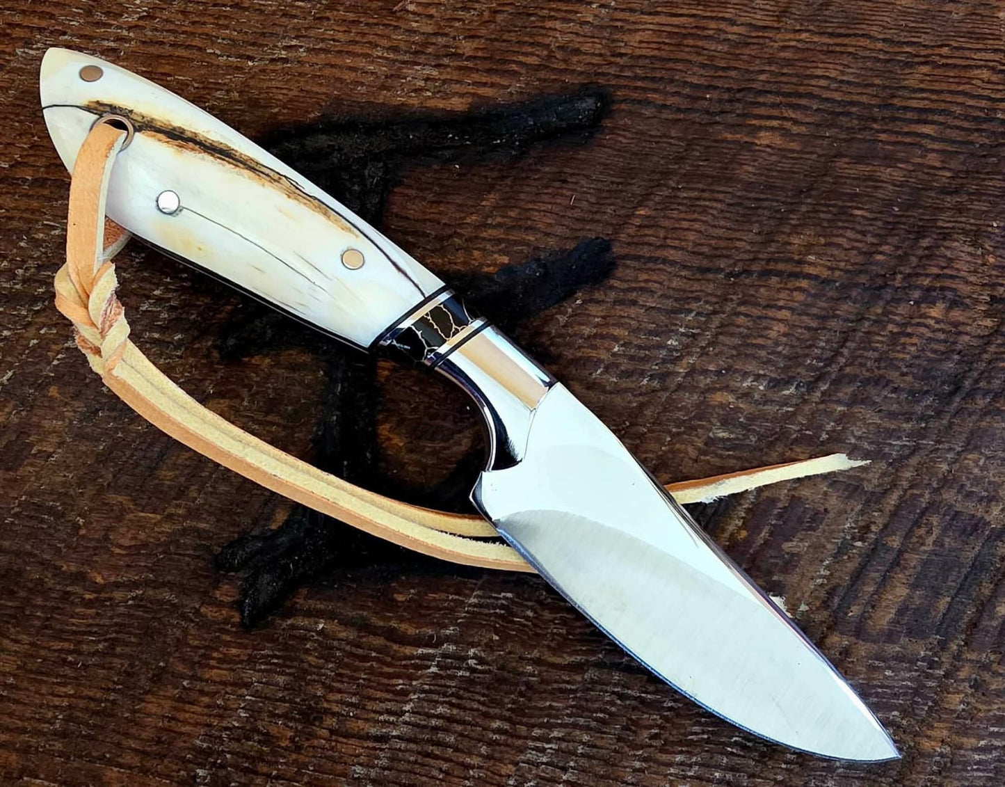 Custom Fixed Blade Cowboy Skinner Knife - Turquoise Spacer, Bone Handle &amp; With Genuine Leather Sheath&nbsp;