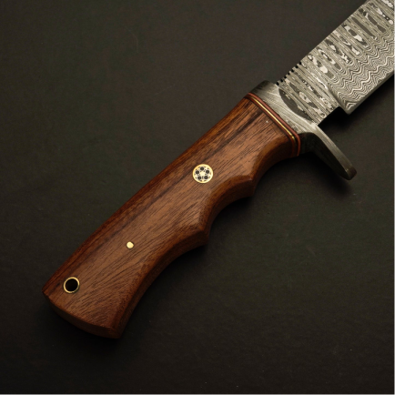 Hand-Forged Damascus Survival Knife with 4.5″ Fixed Blade Design