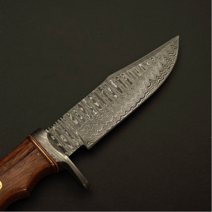 Hand-Forged Damascus Survival Knife with 4.5″ Fixed Blade Design