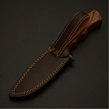 Hand-Forged Damascus Survival Knife with 4.5″ Fixed Blade Design