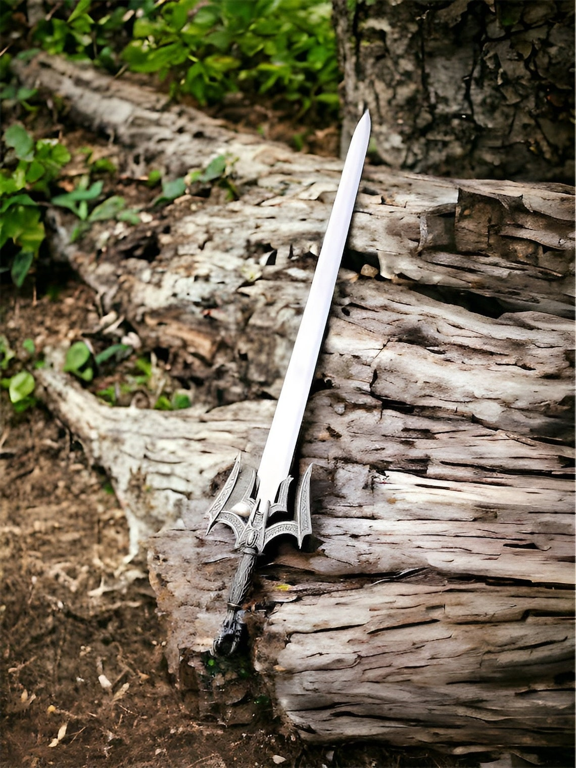 Handcrafted Fantasy Medieval Dark Knight Sword – Decorative Cosplay & Wall Hanging Display Blade