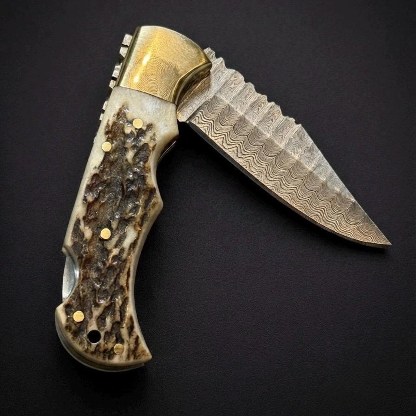 Custom Handmade Damascus Steel Lockback Folding Knife | Authentic Stag Antler Horn Handle with Brass Bolster | Premium Heavy Duty Hunting EDC Knife