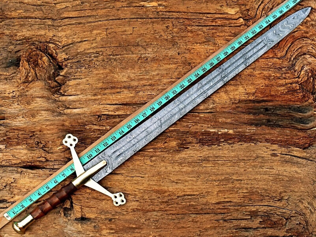 Handmade Damascus Steel Scottish Claymore Sword - Custom Two-Handed Medieval Sword with Leather Scabbard - Personalized Battle Ready Sword, Gift for Him