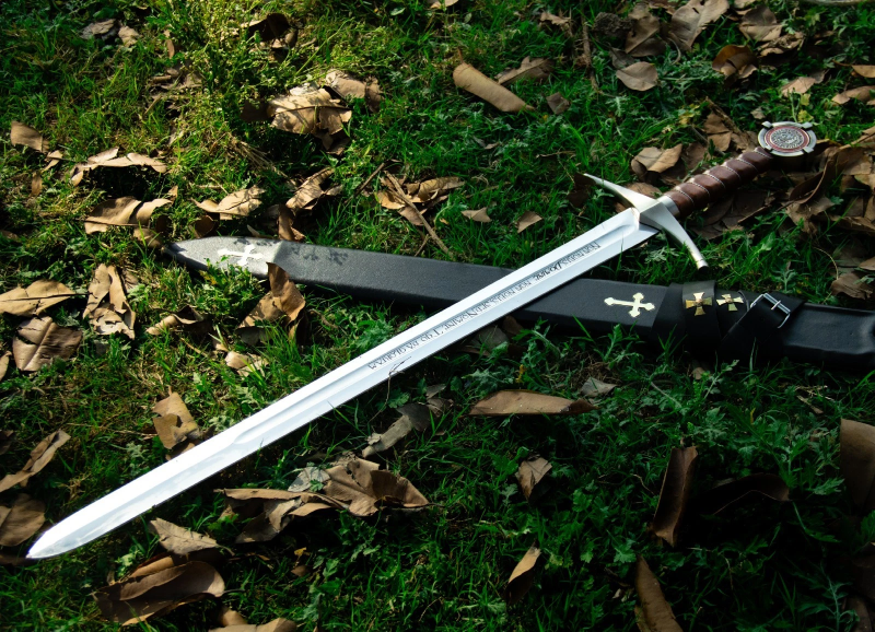 Hand Forged Knights Templar Accolade Sword, High Carbon Steel Medieval Crusader Longsword with Leather Scabbard, Battle Ready Functional Sword, Groomsmen Gift, Collectible Replica, Gifts for Him
